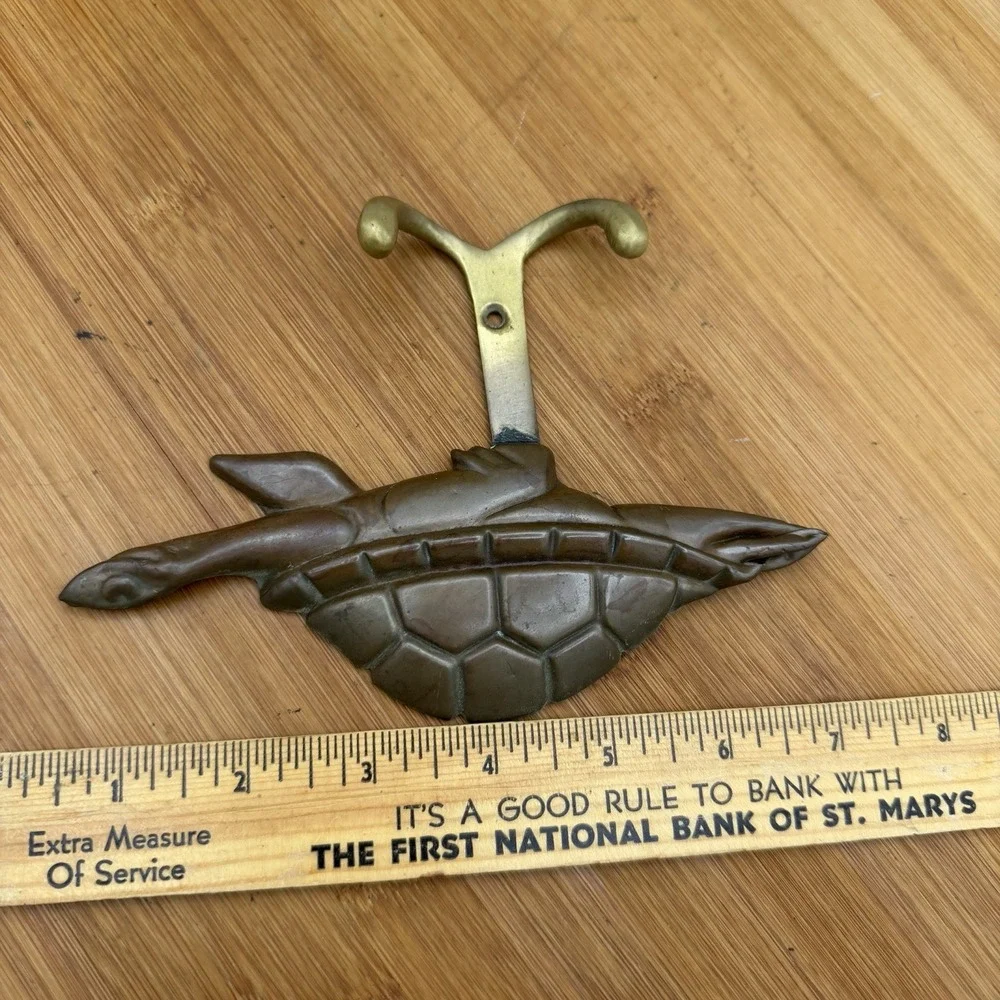 Brass Sea Turtle Hook unbranded MCM